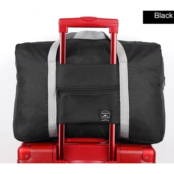 Hello Kitty Large Foldable Black Travel Bag Pink Bow Carry-On Duffle Handbag - Picture 2 of 3